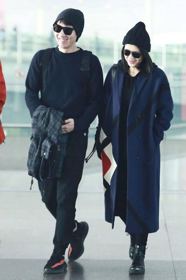 颜色 高圆圆现身剪彩，没滤镜美颜也这么漂亮，比普通人气质好太多了！