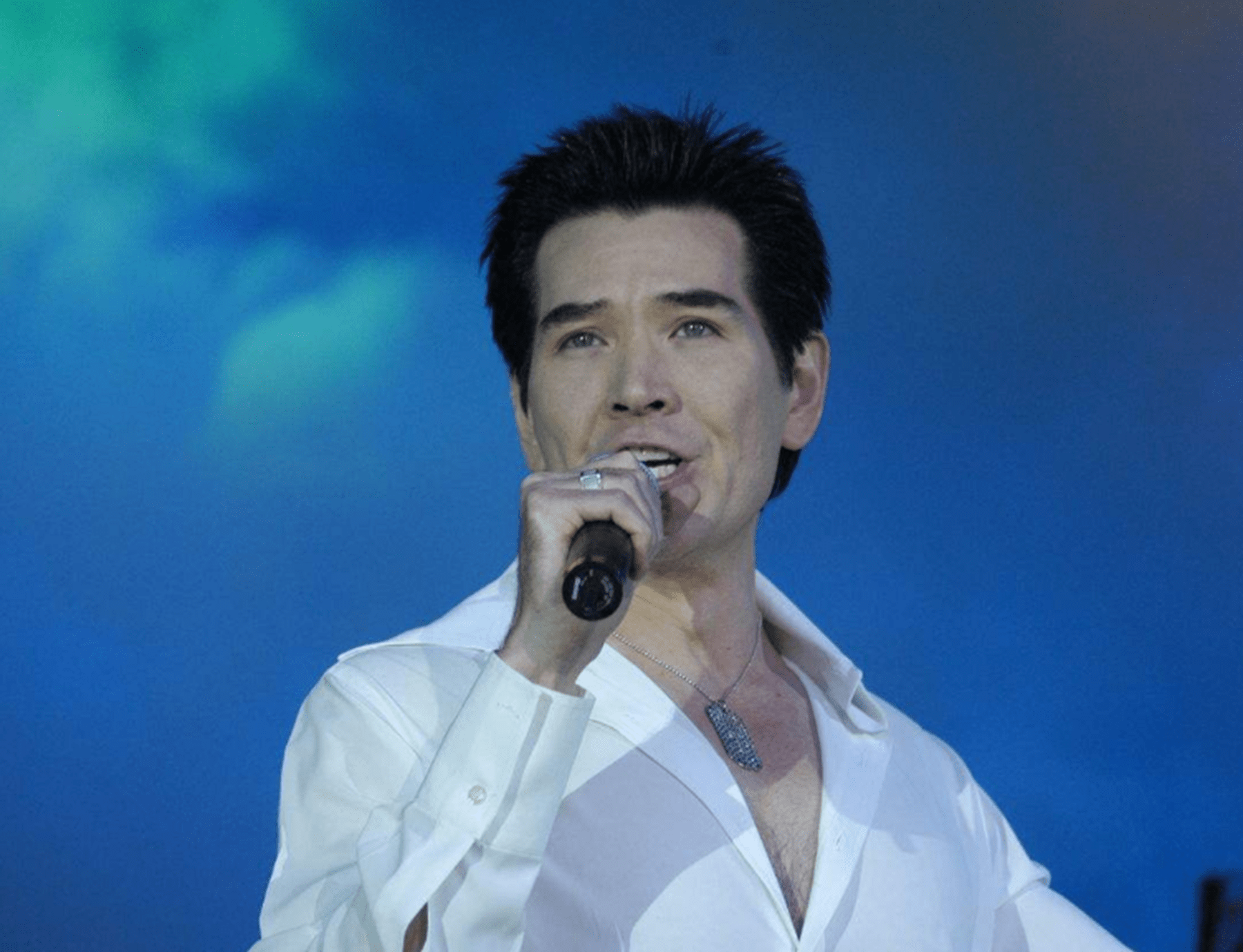 原创不老男神费翔初恋叶倩文被妈妈反对60岁为何至今未婚