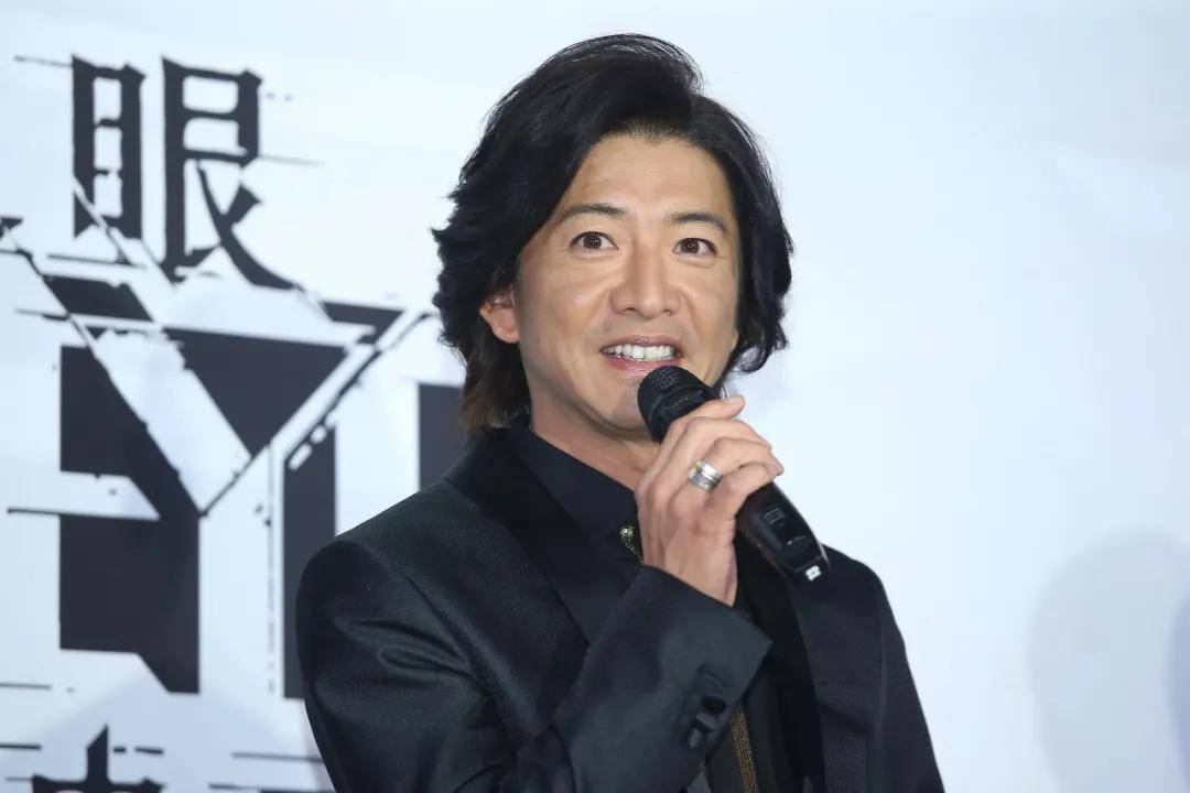 颧骨拉垮颜值的“印第安纹”，终于找上了95后