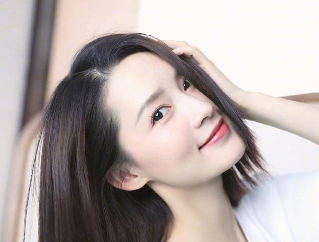 的作用|桑葚酒有什么好处？女生每天喝一杯，暖身暖心手脚不冷