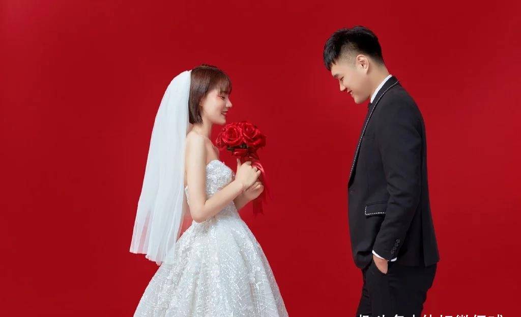 喜事连连 又一女排队长嫁人 婚纱照美丽动人 曾是联赛十大女神 周淼 全网搜