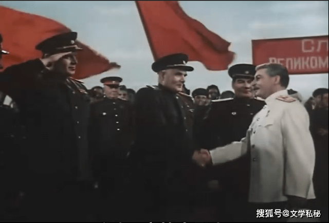 朱可夫|1949年版《斯大林格勒大血战》中，吉基塑造了最威猛的斯大林形象