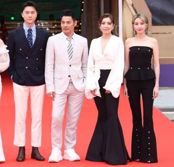 陈自瑶|TVB红毯现场照曝光，74岁汪明荃撑场面，女艺人不惧寒冷大秀身材