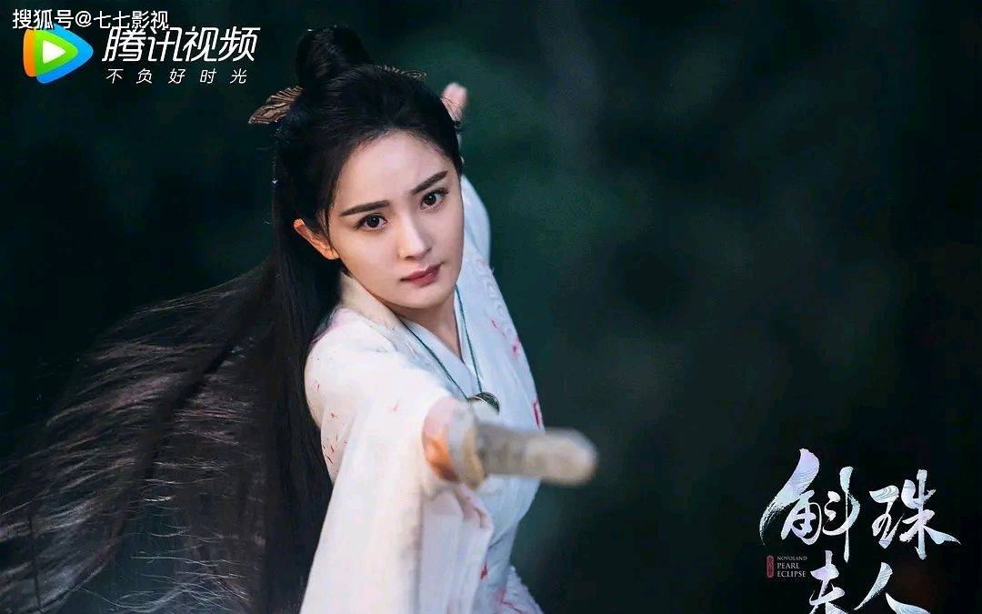 鞠婧祎|《与君初相识》预告，《一见倾心》定档，多部热剧被三大平台抢占