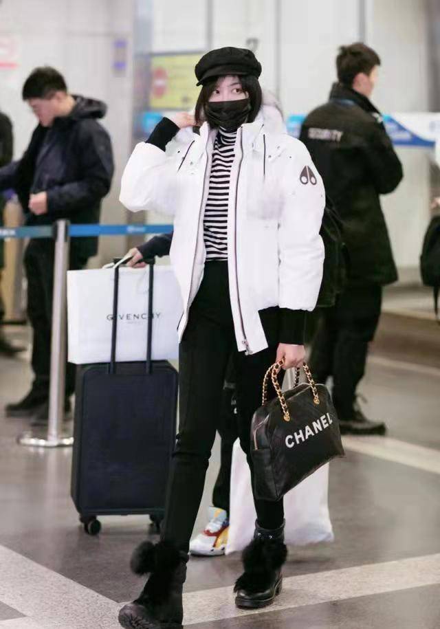 进行 秋冬季节搭配无需烦恼，既有温度又有风度，就靠这三个办法！