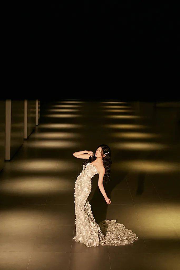 她还接演过《神雕侠侣》《秦时明月》《风中有朵雨做的云》《北上广