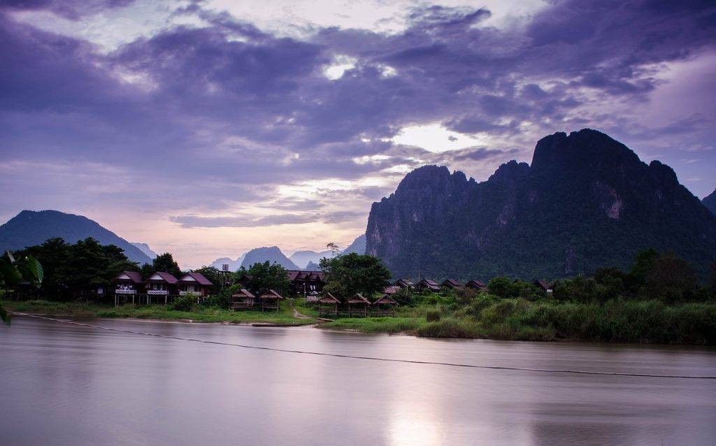在老挝万荣，感受世外桃源的惬意与休闲……
