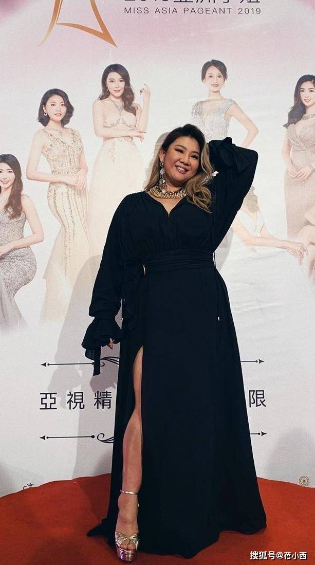 设计 又被郑欣宜美到了，将紧身衣穿出不同魅力，不愧是180斤的女神