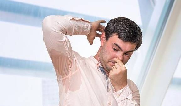 气血|肝不好，身体通常会有“1臭、2白”，若你中招，趁早去查一下