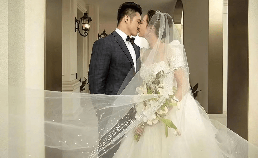 奥运冠军与女排美女晒结婚照,中国体坛又一对神仙眷侣诞生_石智勇
