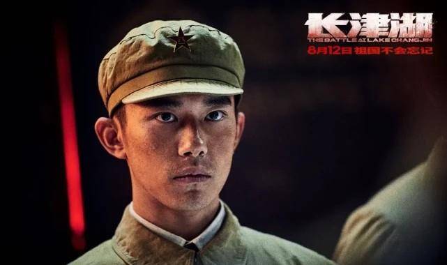 宝座|连夺22天票房冠军，《长津湖》被赶下宝座，这部科幻大片实在惊艳