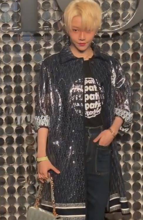 刘雨昕 大秀红毯比美：景甜全靠脸在撑，王子文新男友最抢镜，孟美岐翻车