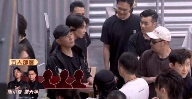 张晋|郑伊健调侃陈小春：《哥哥》谁出场费最高？陈小春的回答笑翻全场？