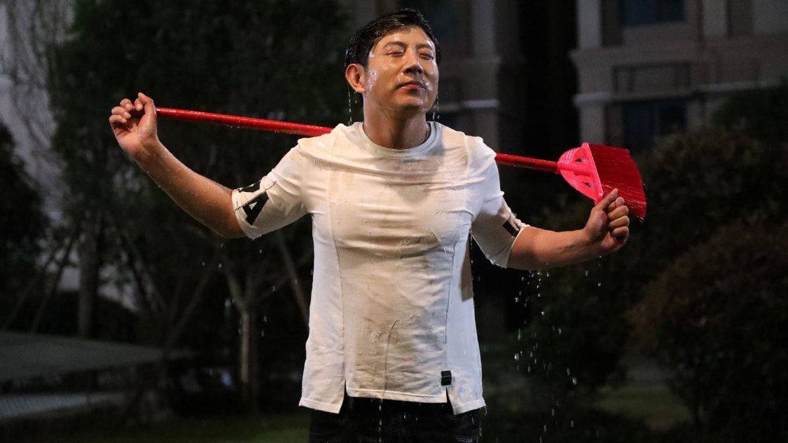 电影|高晓攀新片惨遭“扑街”，上映12天仅2.6万票房，导演都懒得宣传