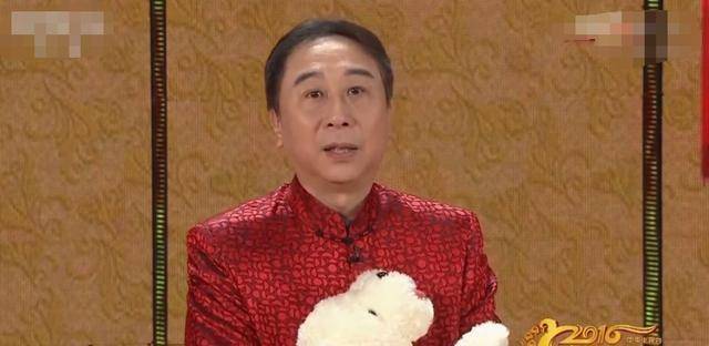 馮鞏|63歲馮鞏曬近況，衣著樸素為環衛工送早餐，徒弟曹隨風親自掃大街