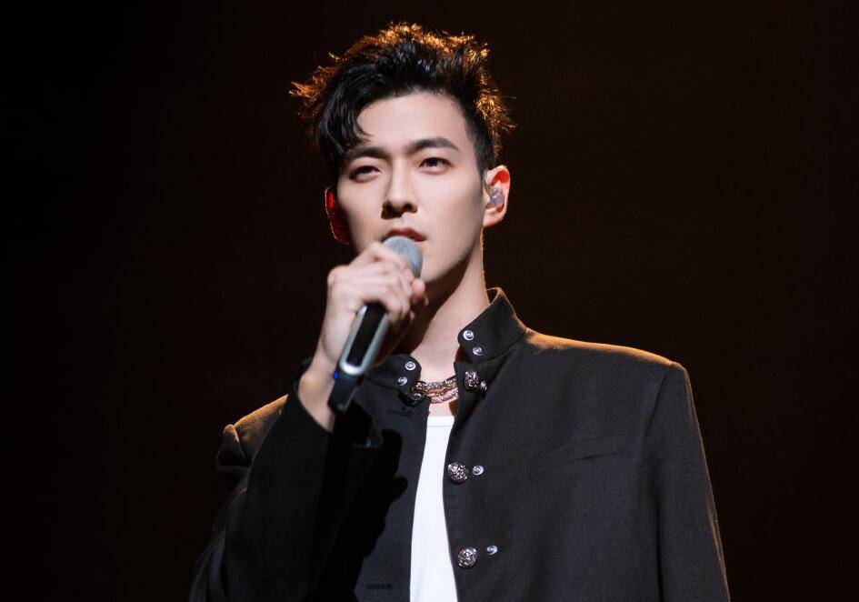 节目组|哥哥成团，1人借兄弟躺赢，1人靠兄弟逆袭，1人输在兄弟“多情”