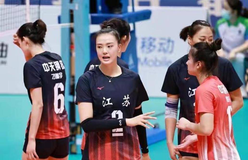 CCTV5+直播女排决赛：四冠王VS卫冕冠军李盈莹PK张常宁巅峰对战