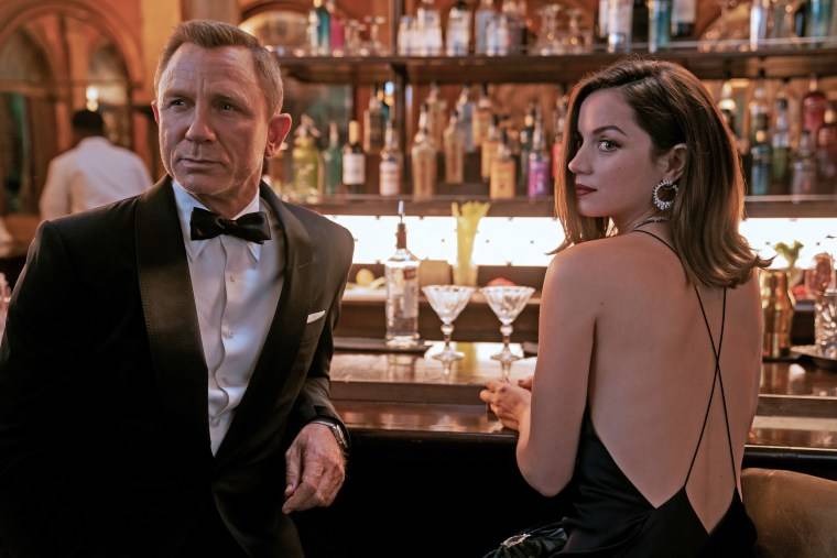 《007：无暇赴死》：詹姆斯·邦德时代的完美结局