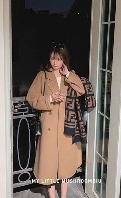 羊羔 穿对外套,寒冬也能摇曳生姿