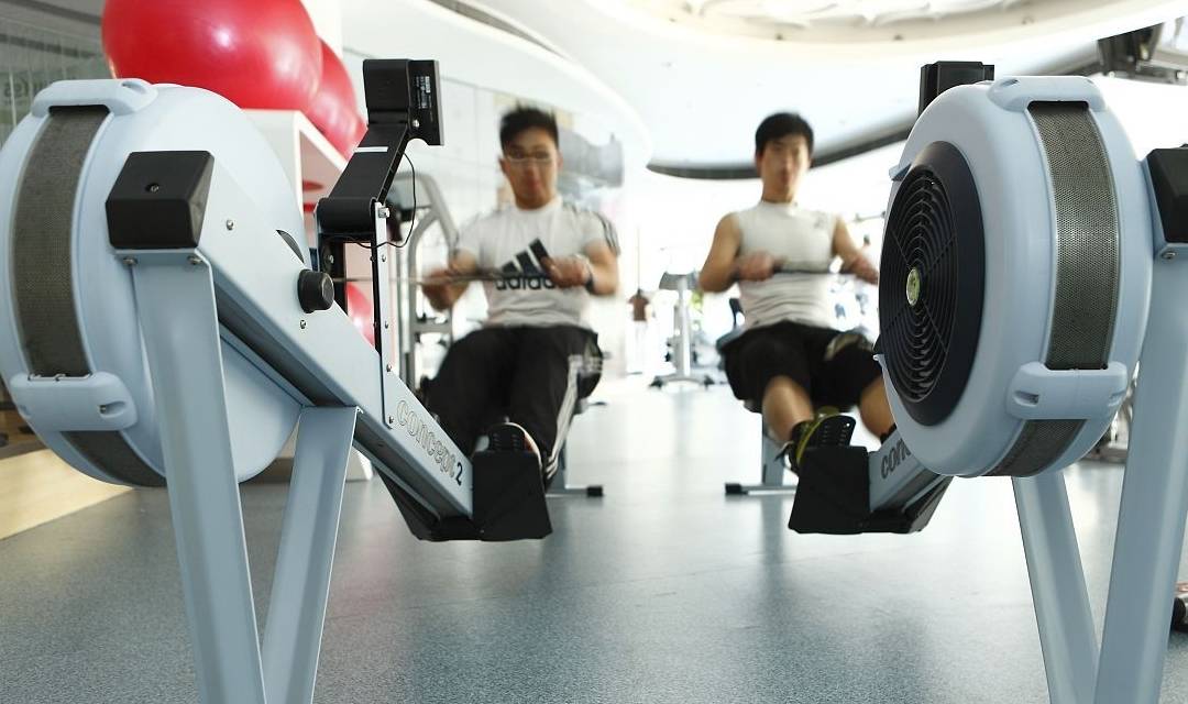 冰菊|肝胆科医生忠告：肝不好的人，建议多做这3件事，肝脏或能养好