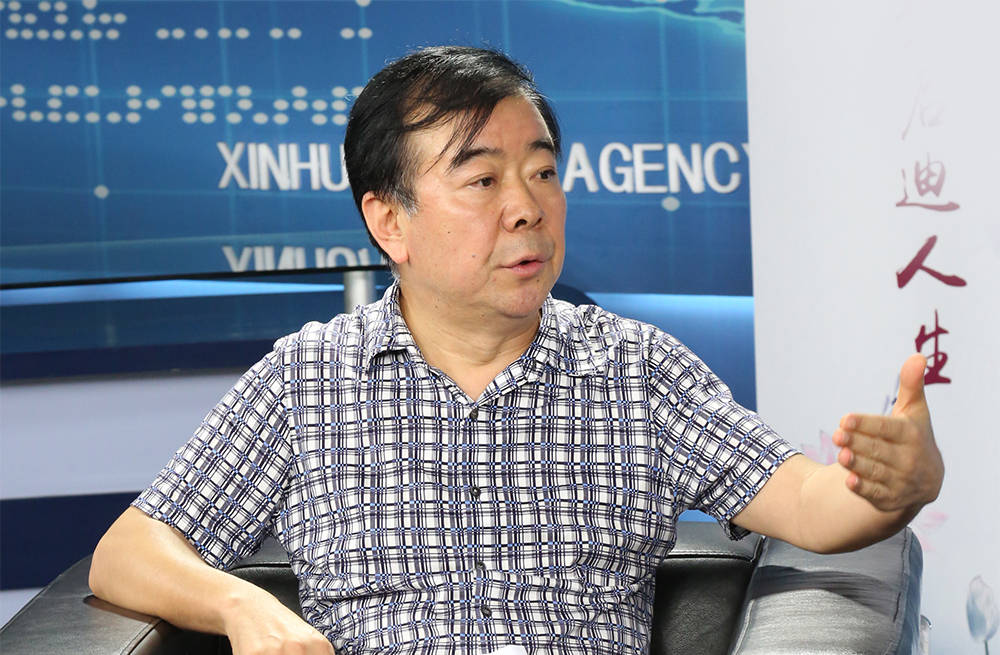 角色|人心叵测、反派成谜，《突围》剧情愈发高能，靳东、陈晓挑大梁