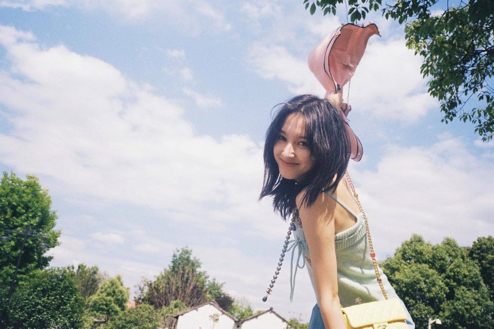 王悦伊 王悦伊｜让别出心裁的穿搭治愈自己