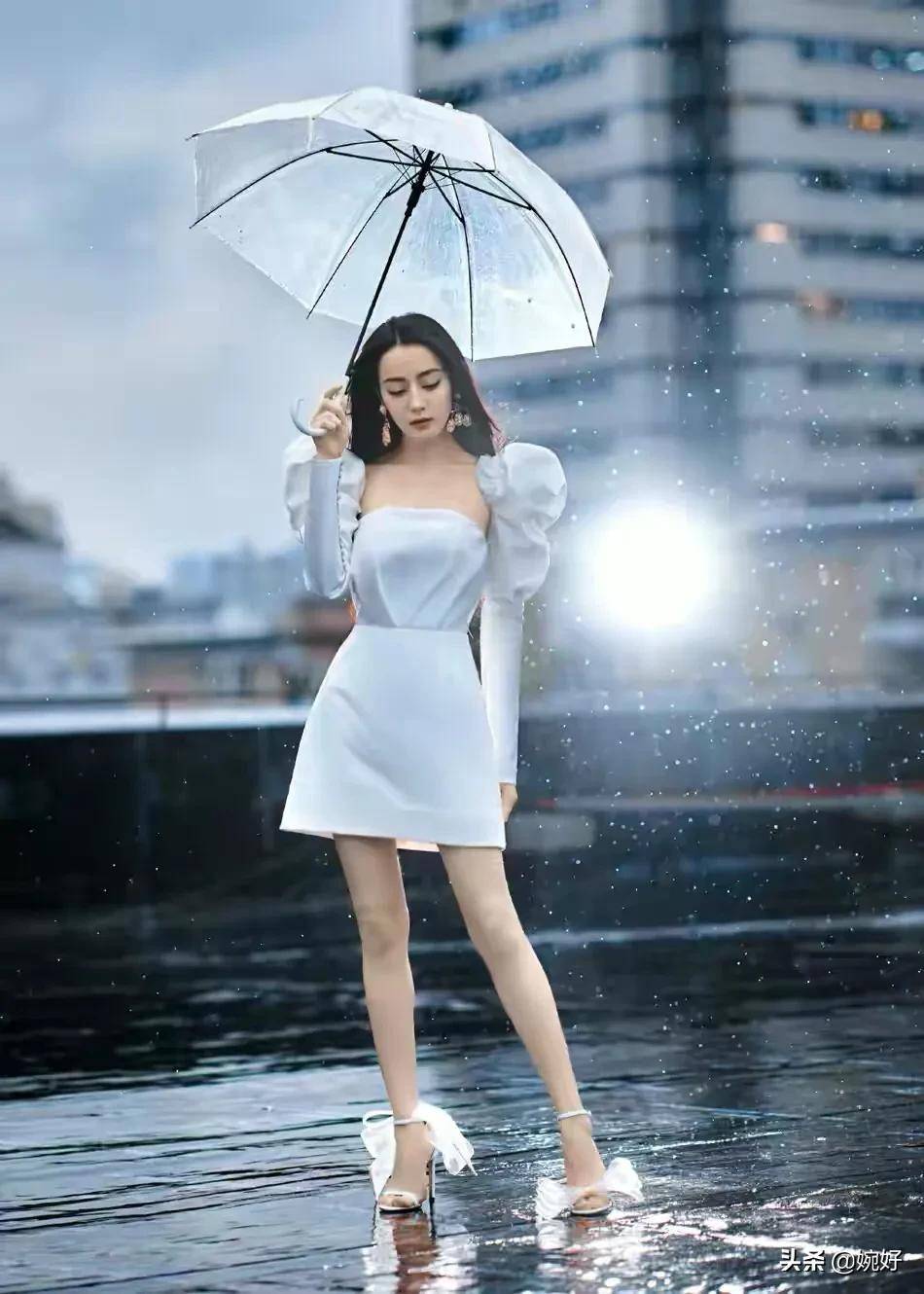 迪丽热巴 迪丽热巴美若天仙，造型别致每帧影像都赏心悦目