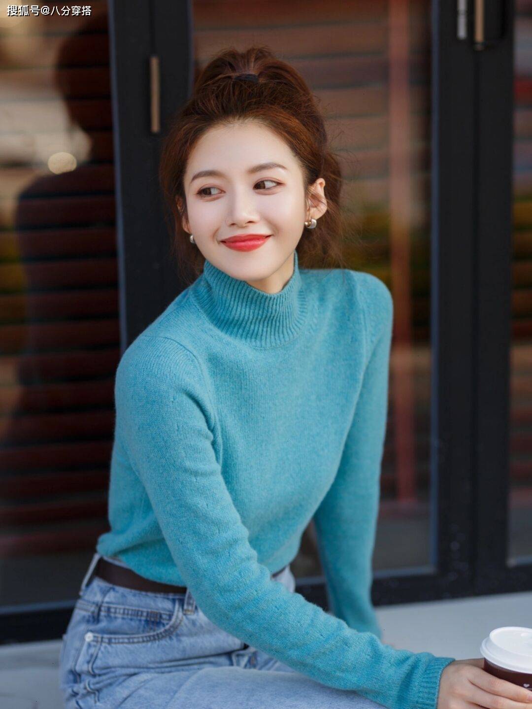 颜色 这些才是真正洋气的针织衫穿搭,保暖舒适又显气质,显白又有活力