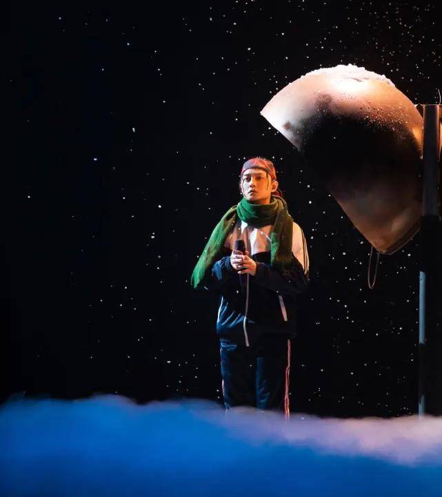 因为|哥哥成团夜几家欢乐几家愁，25人领了奖，胡海泉却混成了背景板