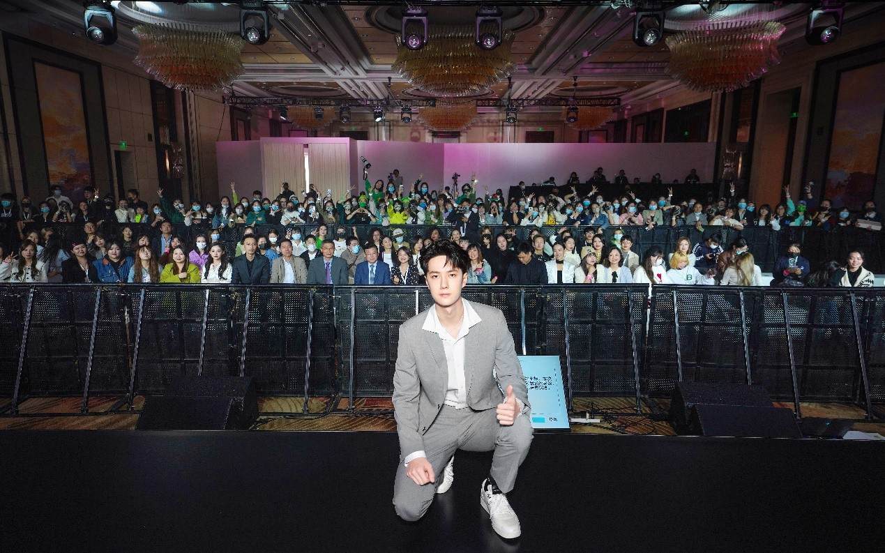 肌肤奢华奢侈媒体|王一博精彩现身完子心选品牌见面会|奢侈奢华媒体