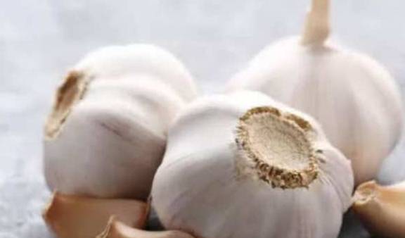 血管|得了糖尿病,一定要吃这8种食物,增加体内胰岛素,血糖慢慢恢复