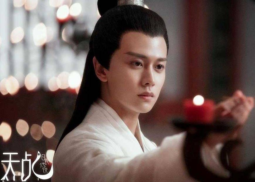 片约|谭松韵首演古装剧女主，化身呆萌女捕快，网友：男主是他追定了