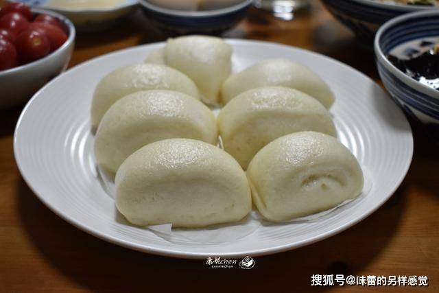 小番茄|天热,这样做早餐简单但营养味美,10分钟做好,家常味道吃着舒服