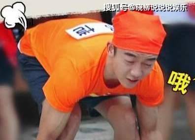 原创明星当众"出丑"瞬间,郑恺放屁涨粉丝,她反拿话筒成"经典"