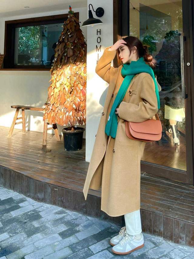 的优点 入冬以后别穿裙子腿太冷了，今冬流行这几款裤子，简约大方有气质