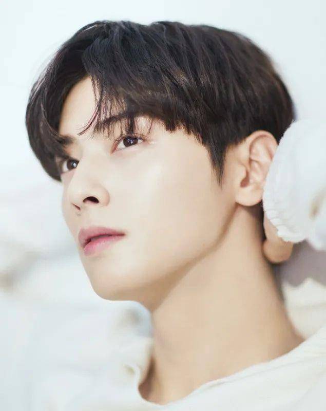 金发抄袭Lisa“太妹头”的佟丽娅一夜刷爆几亿播放量？内娱女爱豆都看跪了！