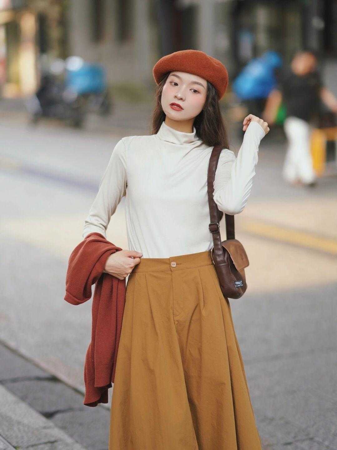 黑色 秋冬一定要试试“紧身打底+高腰半身裙”,温柔优雅,时髦百搭