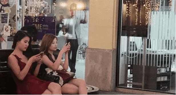在泰国街头，有美女问要不要看“高尔夫”，要记得拒绝