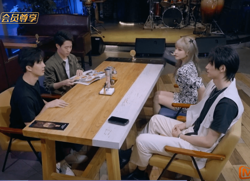 富二代|周扬青扬言要给陈瑞丰投资，是秀优越感还是让男方难堪？