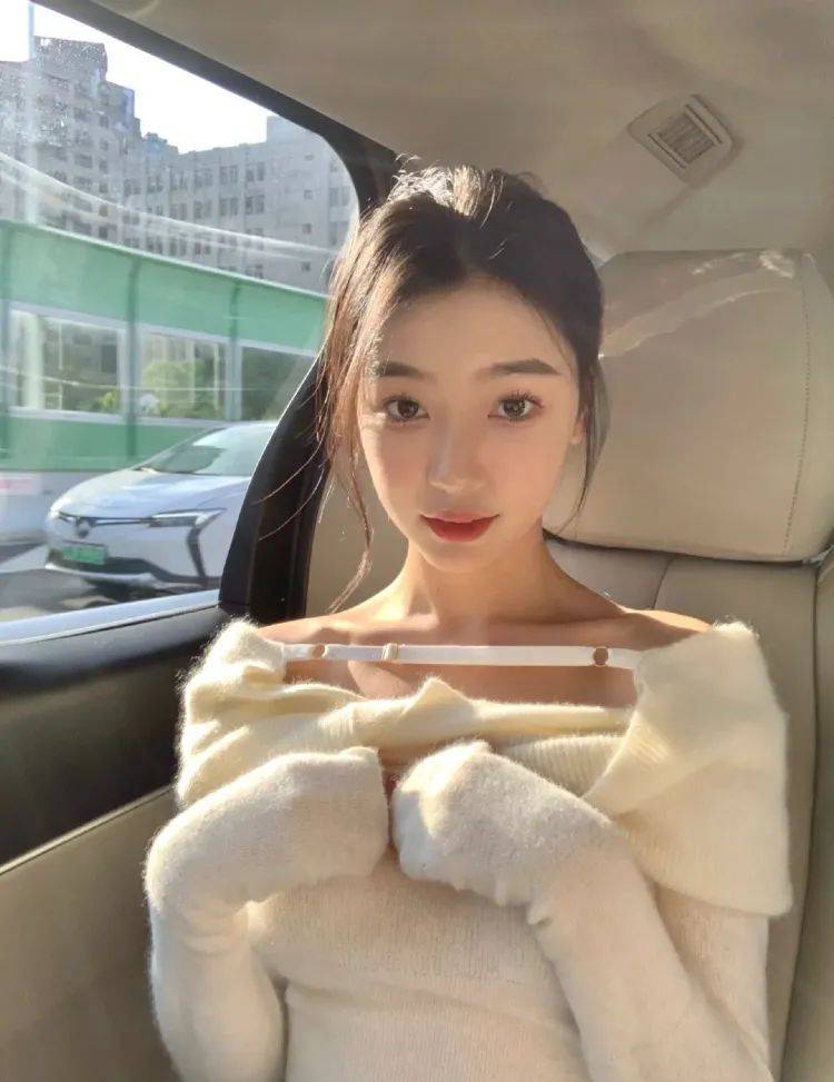 卷发有效“头包脸”的发型推荐，柳岩老师也是很会了！