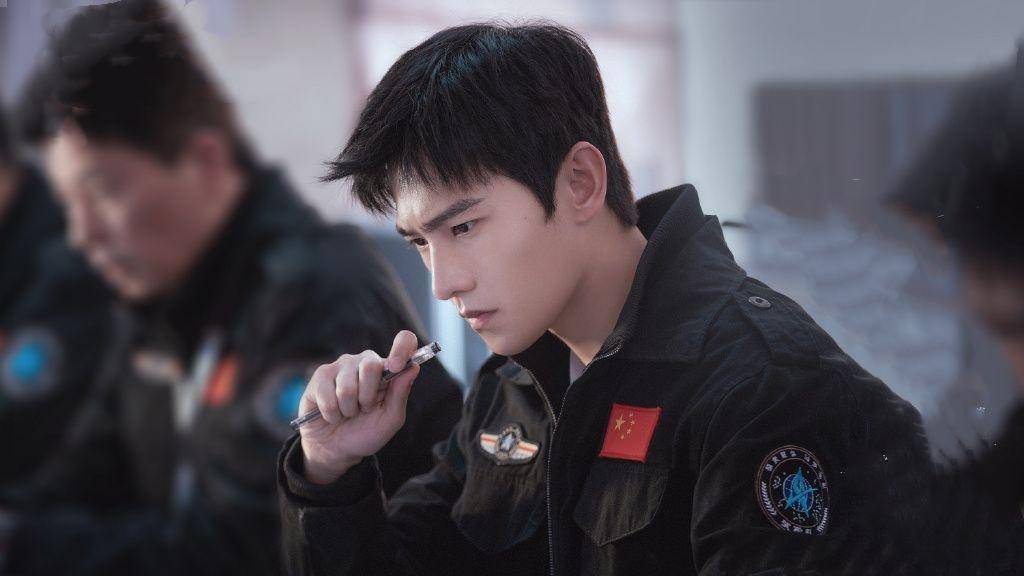 消耗|《你是我的荣耀》：新物料仅2张海报，一次次消耗观众热情！