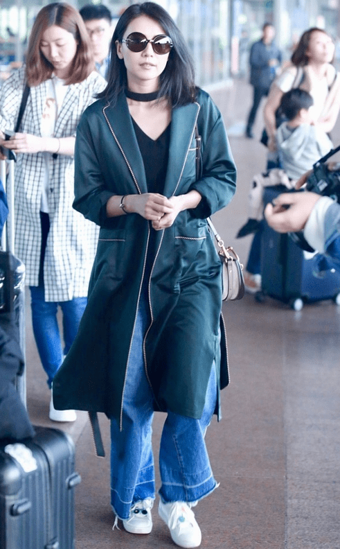 设计 高圆圆颜值高就是任性,穿缎面睡袍出街不仅不俗,意外慵懒又高级