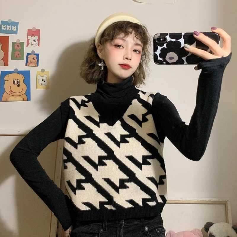 毛衣 穿对“打底衫”很重要!今年流行这3种穿法,穿法简单却很显高级