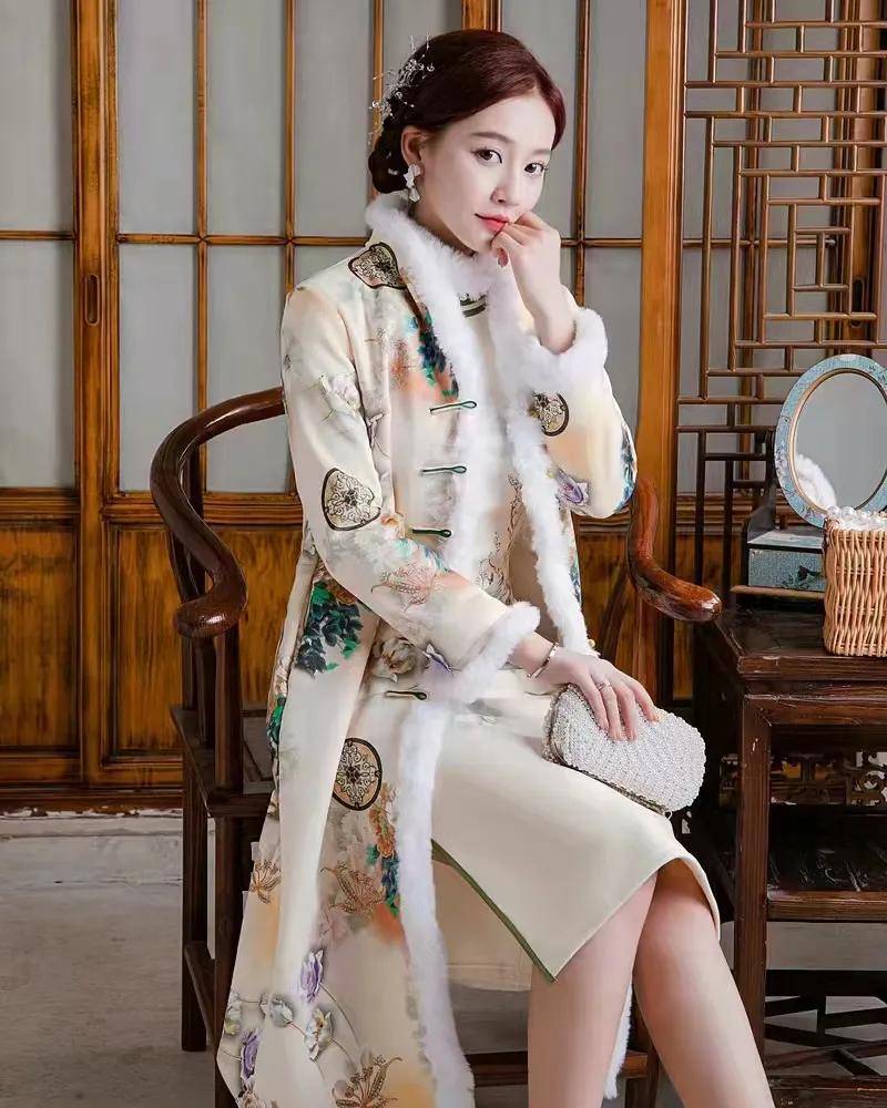 气质 旗袍女人别错过这件唐装外套，穿上绽放十足的古色古香女人味！