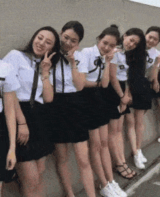 包子搞笑GIF趣图： 现在的大学生都这么会玩了么