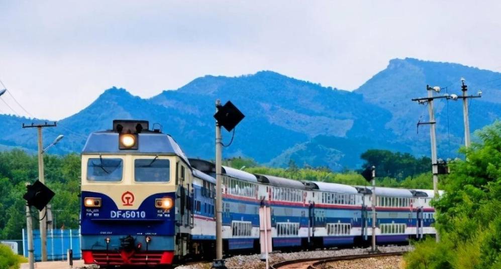 曾有趣至极的 双层火车 欣赏风景绝佳 为何输给了单层火车 人们