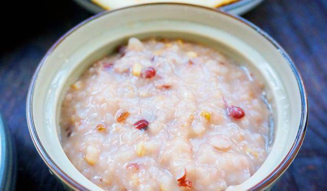 柿子椒|晒晒我家的早餐，早起半小时，用心搭配营养足，比早餐店还丰富