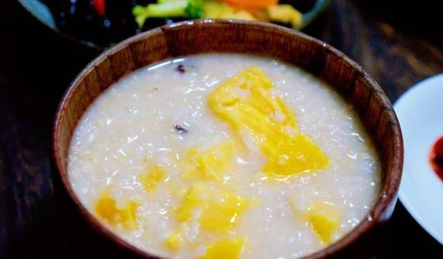 电饭煲|晒晒我家的早餐，好吃不将就，每天丰盛一大桌，营养味美