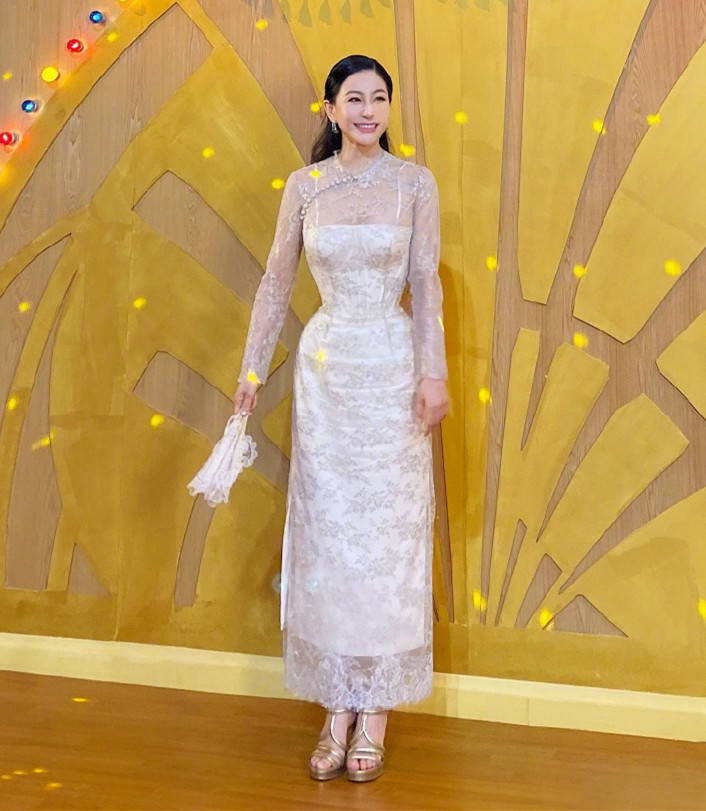 刘钧 戏外的“乔祖望”真幸福，小14岁妻子是设计师，穿搭比明星还惊艳！
