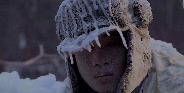 因为|如果把《007》看作一部“激情”大片，那就太肤浅了